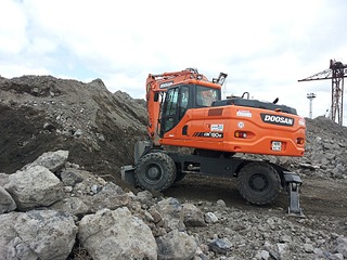 1920 X 1440 745.9 Kb 1920 X 1440 793.0 Kb DOOSAN, HIDROMEK, ST, Titan, Sunbear .  .