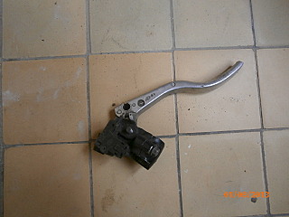 640 X 480 142.8 Kb 640 X 480 146.9 Kb 640 X 480 146.9 Kb 640 X 480 145.4 Kb   XJR400  