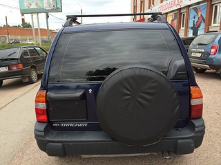 1920 X 1440 620.6 Kb Chevrolet Tracker 2000 г.