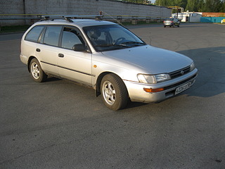 1920 X 1440 754.8 Kb Toyota Corolla 1997 . 4WD , .