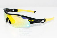 1500 X 1000 462.6 Kb 1500 X 1000 479.9 Kb          OAKLEY 