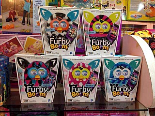 640 X 480 46.2 Kb  FURBY BOOM  2930 .!