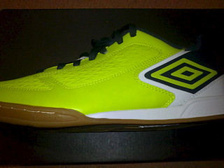 320 x 240 Футзалки Umbro