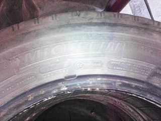 1920 X 1440 430.6 Kb 1536 X 2048 636.9 Kb 4    r 1621565 !