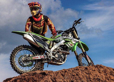 1280 X 930 467.7 Kb 1920 X 1272 1017.7 Kb 23     !