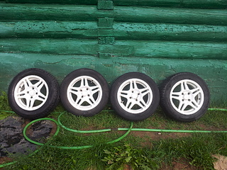 1920 X 1440 369.2 Kb   14 