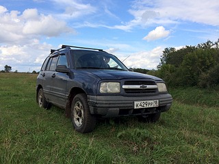 1920 X 1440 766.9 Kb Chevrolet Tracker 2000 г. АКПП, полный привод, много фото