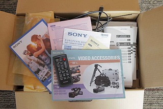 1920 X 1280 109.1 Kb 1920 X 1280 458.0 Kb  / Sony FX7E