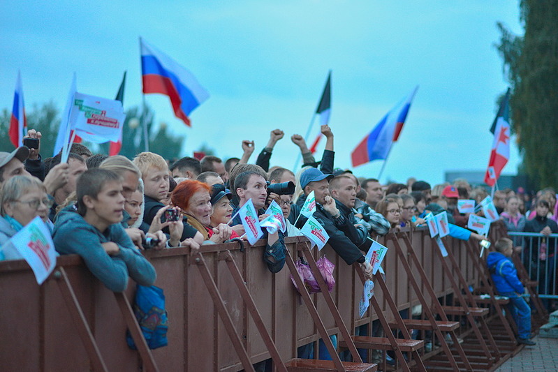 1100 X 734 295.5 Kb 1100 X 734 257.6 Kb 1099 X 734 263.8 Kb 1100 X 734 275.9 Kb Праздничный концерт ЛЮБЭ на Центральной площади! 4 сентября