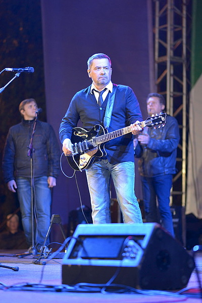 490 X 734 161.6 Kb 1099 X 734 238.8 Kb 1098 X 734 342.0 Kb 1099 X 734 382.6 Kb Праздничный концерт ЛЮБЭ на Центральной площади! 4 сентября