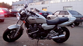 1280 X 720 166.9 Kb 1280 X 720 167.7 Kb 1280 X 720 211.2 Kb  Yamaha XJR 1200