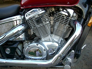 900 X 675 241.0 Kb 640 X 480 323.6 Kb Honda Shadow Spirit VT1100c, 2002 ,    