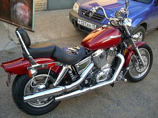 900 X 675 247.0 Kb 900 X 675 241.0 Kb 640 X 480 323.6 Kb Honda Shadow Spirit VT1100c, 2002 ,    