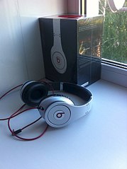 451 X 604  39.4 Kb  beats studio    ipod nano6  