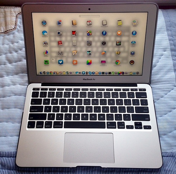 640 X 634 166.6 Kb  Apple MacBook Air "Core i5" 1.3 / 4 / 256 / 11" - 27900 