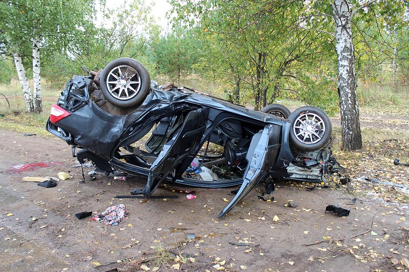 1280 X 853 420.8 Kb 17.09.2014 Ижевск - Сарапул, рено vs 10-ка, погибли 2 пассажира рено !18+!