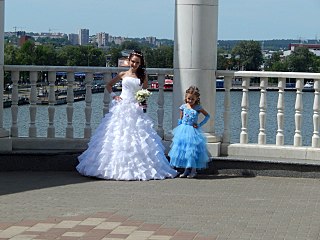 1280 X 960 246.3 Kb 1280 X 853 135.1 Kb 1280 X 853 162.4 Kb Свадебные платья-продажа