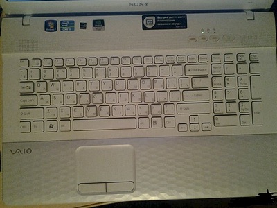 640 X 480  69.7 Kb 640 X 480  63.6 Kb 640 X 480  46.5 Kb   Sony VAIO  