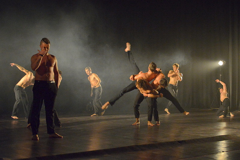 1099 X 734 298.2 Kb 1100 X 734 298.5 Kb 1100 X 734 296.6 Kb 3  -   