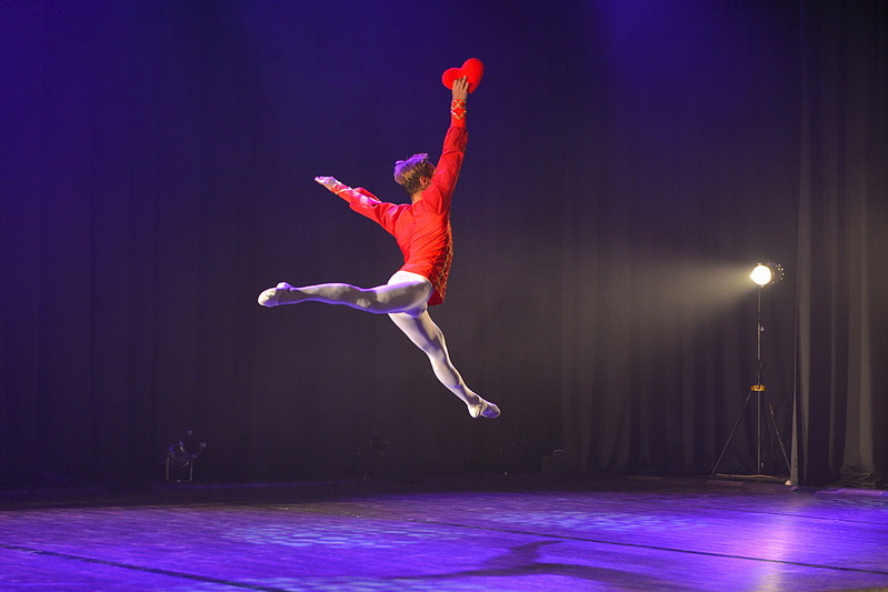 1100 X 734 191.0 Kb 1098 X 734 232.7 Kb 3  -   