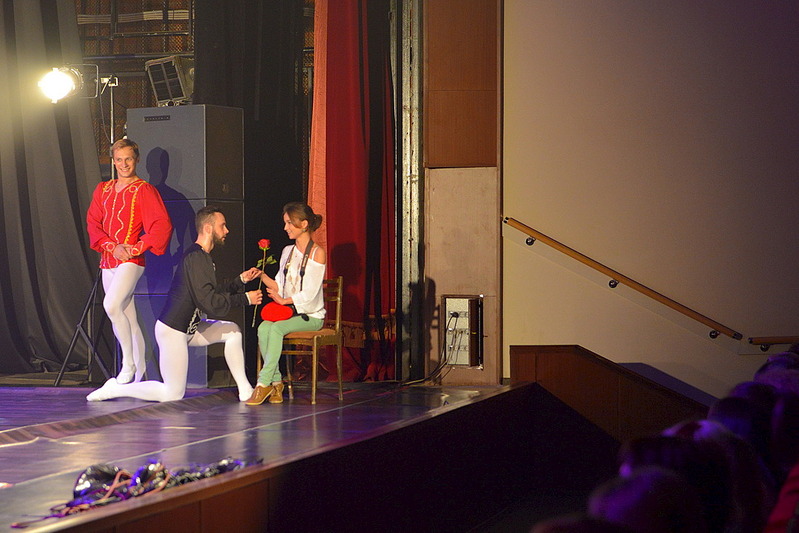 1100 X 734 270.4 Kb 1100 X 734 269.2 Kb 1100 X 734 191.0 Kb 1098 X 734 232.7 Kb 3  -   