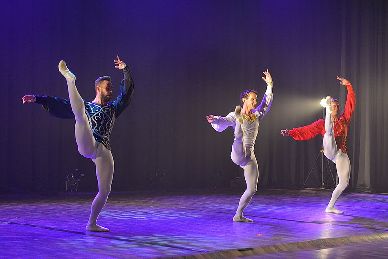 1100 X 734 267.3 Kb 3  -   