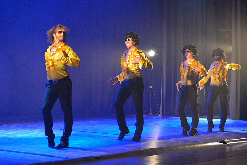 1100 X 734 342.9 Kb 1099 X 734 322.2 Kb 3  -   