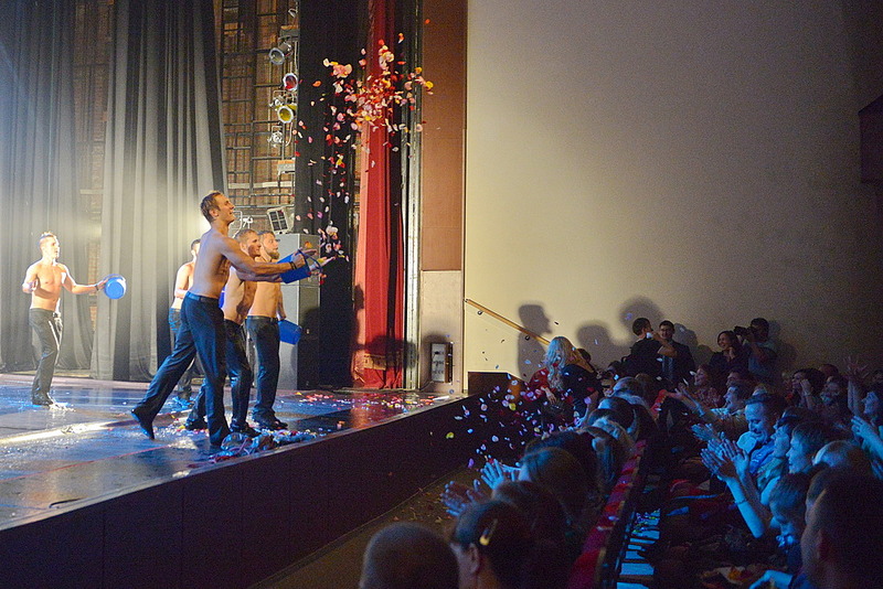 1099 X 734 372.3 Kb 1100 X 734 362.6 Kb 1100 X 734 234.8 Kb 3  -   