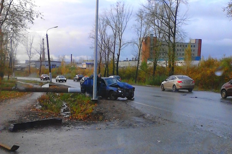 1280 X 853 196.2 Kb 04.10.2014   , 61  90-   .  