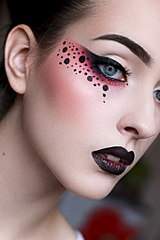 683 X 1024 102.3 Kb  make up ()- 