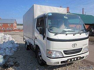 640 X 480 48.1 Kb Toyota toyoce 2005 /