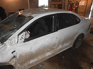 640 X 480 124.5 Kb 640 X 480 124.0 Kb 640 X 480 123.7 Kb 640 X 480 123.5 Kb  Volkswagen Polo ( ) 2014.. 1.6 