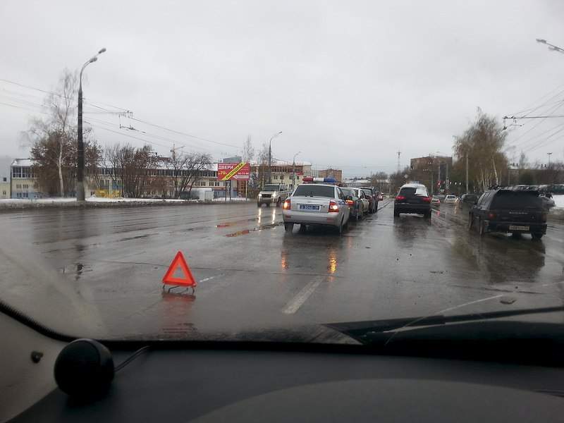 1280 X 960 135.9 Kb 532 x 384 563 x 391 564 x 396 22.10.2014 паровозик из 4 авто на Удмуртской