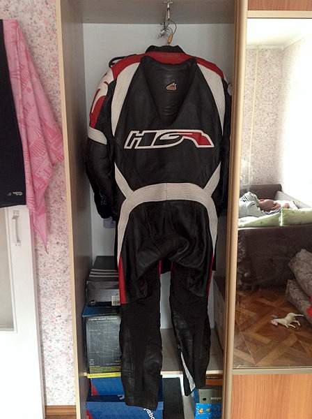 1920 X 2570 369.9 Kb Продам слитный комбенизон