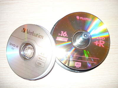 1920 X 1440 518.1 Kb  DVD-R , 