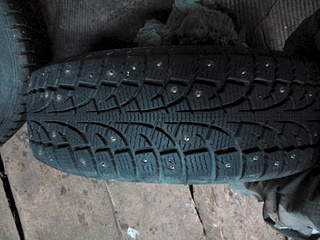 1920 X 1440 255.3 Kb Литьё R14 4*100 с резиной контаер