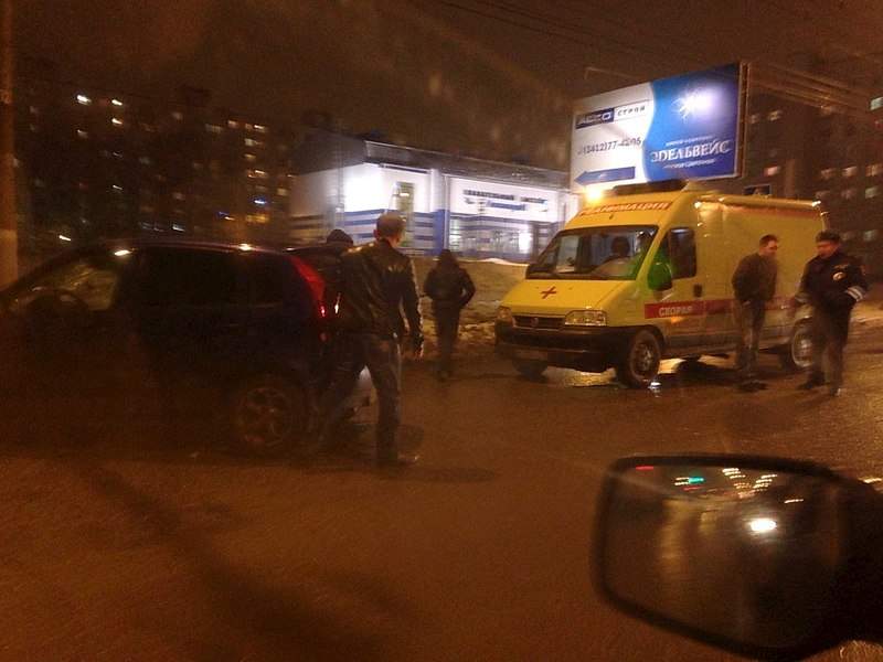 1280 X 960 170.8 Kb 28.10.2014 Сбили пешехода напротив Аквамарина на Ворошилова