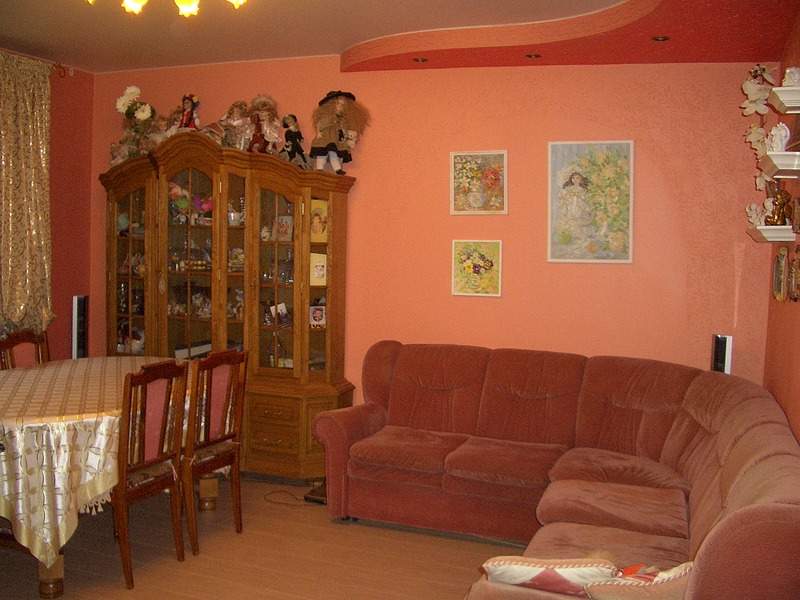 1280 X 960 644.4 Kb 1280 X 960 644.2 Kb Продается 2-х этажный коттедж в центральной части г. Воткинска 300 кв.м