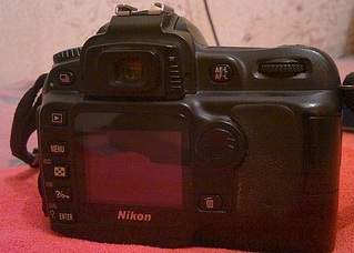 618 X 442 95.7 Kb 622 X 335 66.0 Kb 618 X 400 86.1 Kb  Nikon D50 c  Tamron  iPhone  