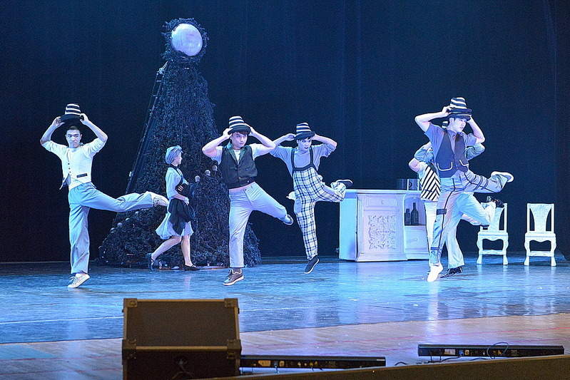 1100 X 734 414.0 Kb 1098 X 734 431.1 Kb 26  -     