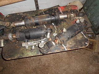 640 X 480 122.2 Kb 640 X 480 122.7 Kb    