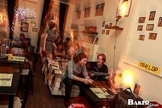 800 X 533  96.0 Kb 1022 X 700 126.9 Kb   'Baker Street'