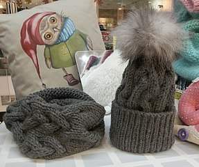 719 X 601 103.5 Kb 724 X 647 110.0 Kb 758 X 643 84.3 Kb    