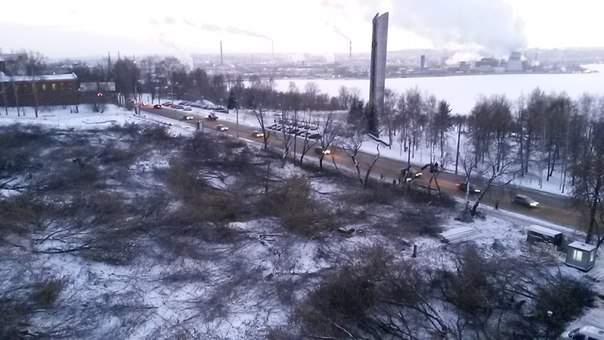 604 x 340 Ижевск, строят на соплях