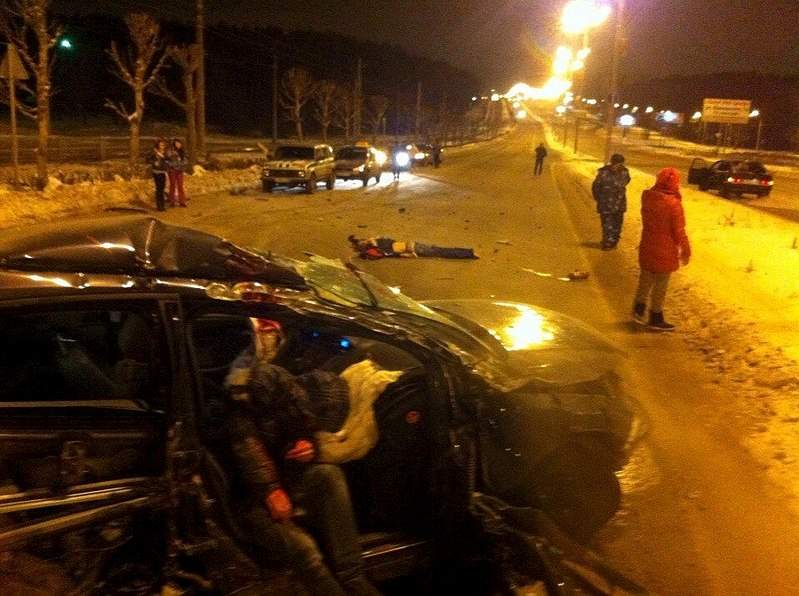 960 X 716 156.1 Kb 716 X 960 182.0 Kb 03.12.14. 40 Лет победы. Ночь. Ford, со смертельным исходом.