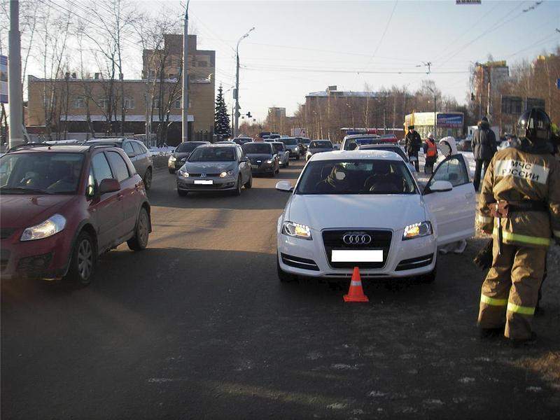 1280 X 960 126.7 Kb 09.12.14 примерно в 13-20 сбили ребенка на ПП, ост. школа-интернат