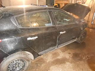 640 X 480 123.3 Kb 640 X 480 123.8 Kb 640 X 480 123.2 Kb 640 X 480 123.7 Kb   3 (renault megane)