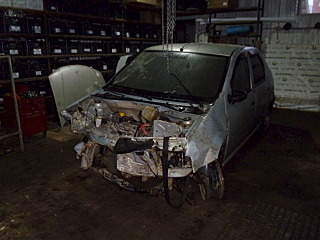 640 X 480 140.4 Kb 640 X 480 139.0 Kb 640 X 480 140.9 Kb 640 X 480 139.1 Kb Renault Logan( )