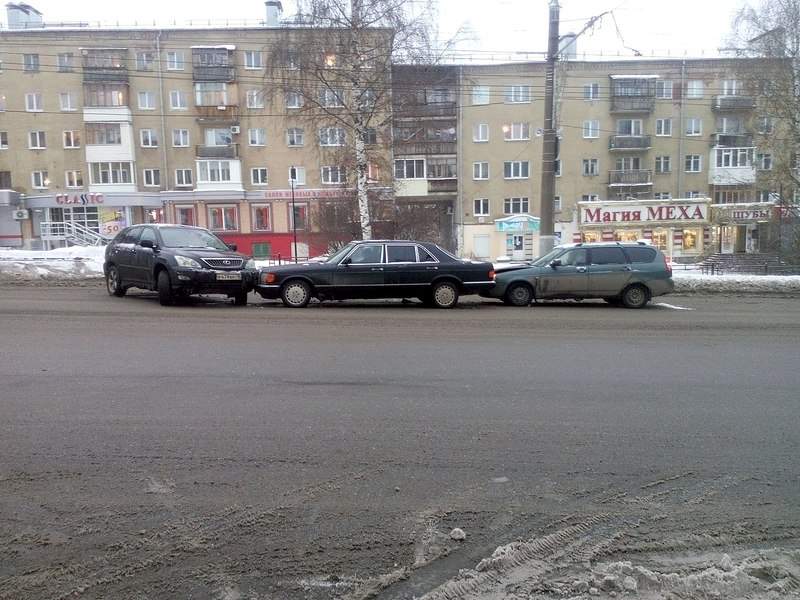 1280 X 960 284.9 Kb 1280 X 949 234.7 Kb 14.12.2014 ДТП на ул. Пушкинская, 3 авто