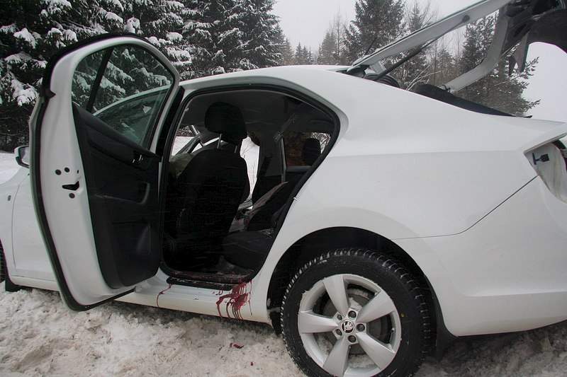 1280 X 853 192.4 Kb 10.01.2015 ДТП в Малопургинском районе около села Пугачево, октавия vs фура.